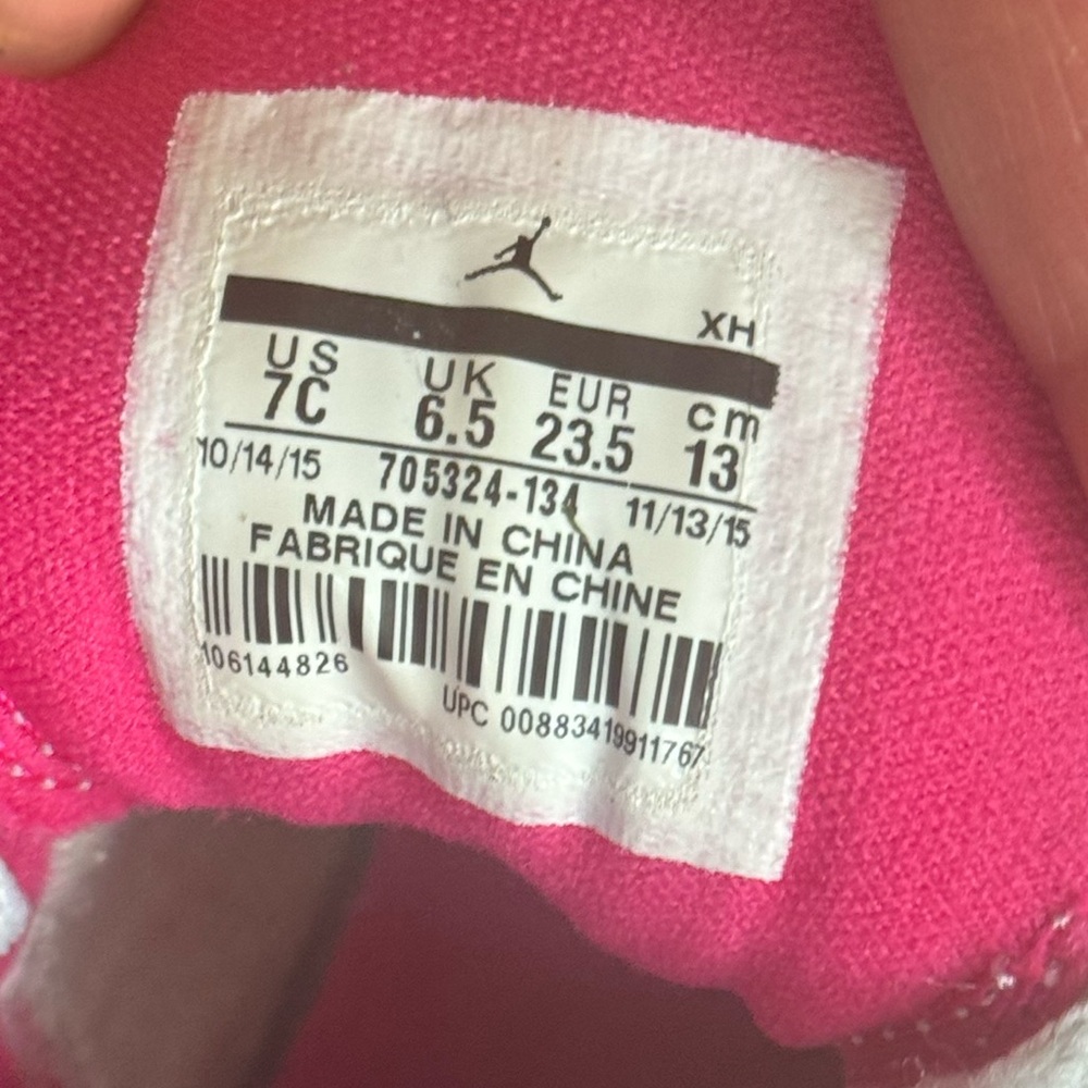 Nike Air Jordan 1 Retro High
Toddler Size 7c 705324 -134 - Picture 4 of 6